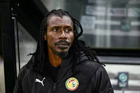 من أجل كأس العالم.. أليو سيسيه يقود منتخب ليبيا حتى 2027